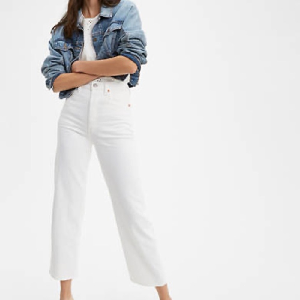 Levis ribcage straight jeans 25